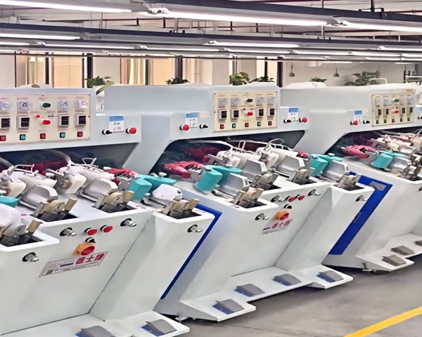 QVO shoes Core factory JZ, DEVELOPMENT CENTER AND SAMPLE-MAKING CAPABILITIES 05
