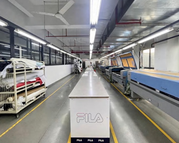 QVO shoes Core factory JZ, PVC:Silicone Dispensing Workshop 02