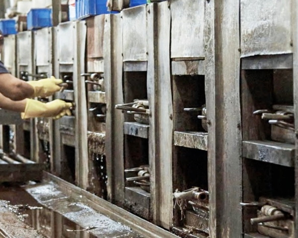 QVO shoes Core factory ST, 1.5 million pairs per month for each workshop 01